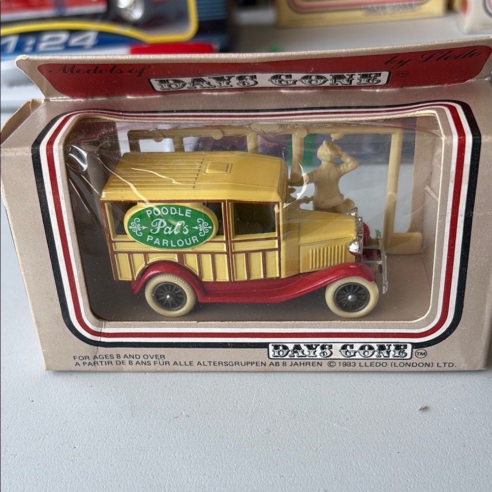 Poodle Parlour Toy Car - Yellow and Red